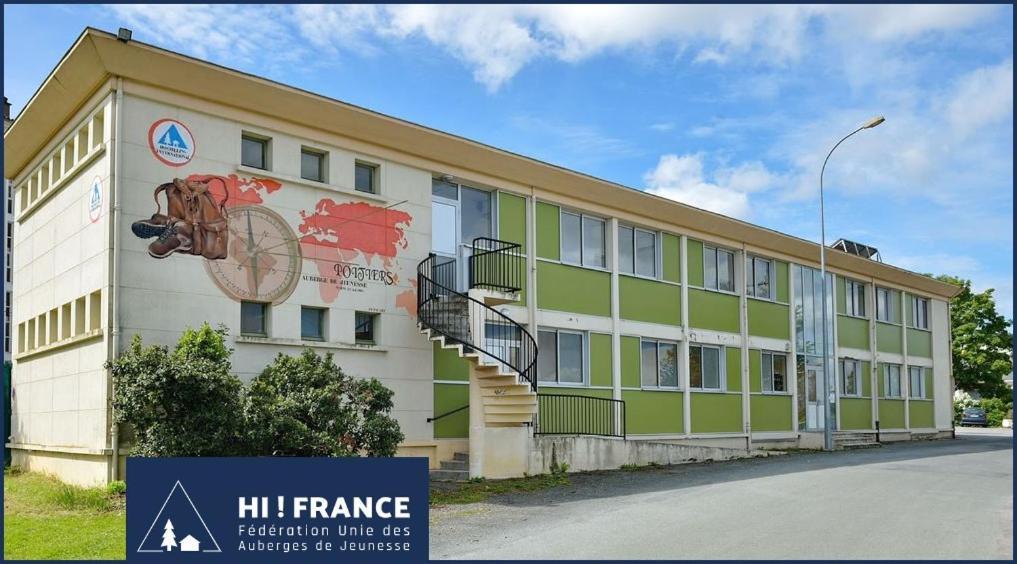 Auberge De Jeunesse Hi Poitiers Esterno foto