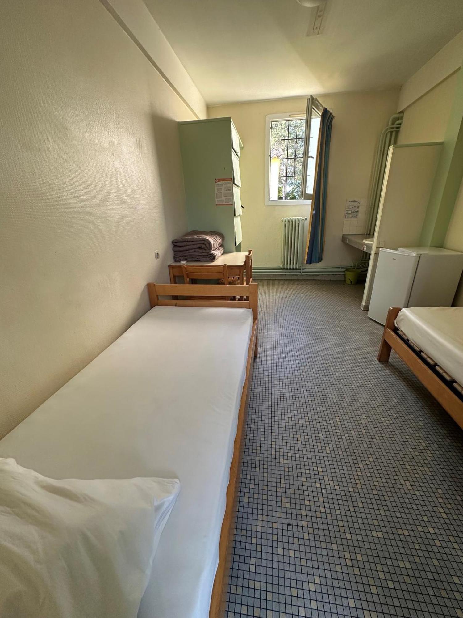 Auberge De Jeunesse Hi Poitiers Esterno foto