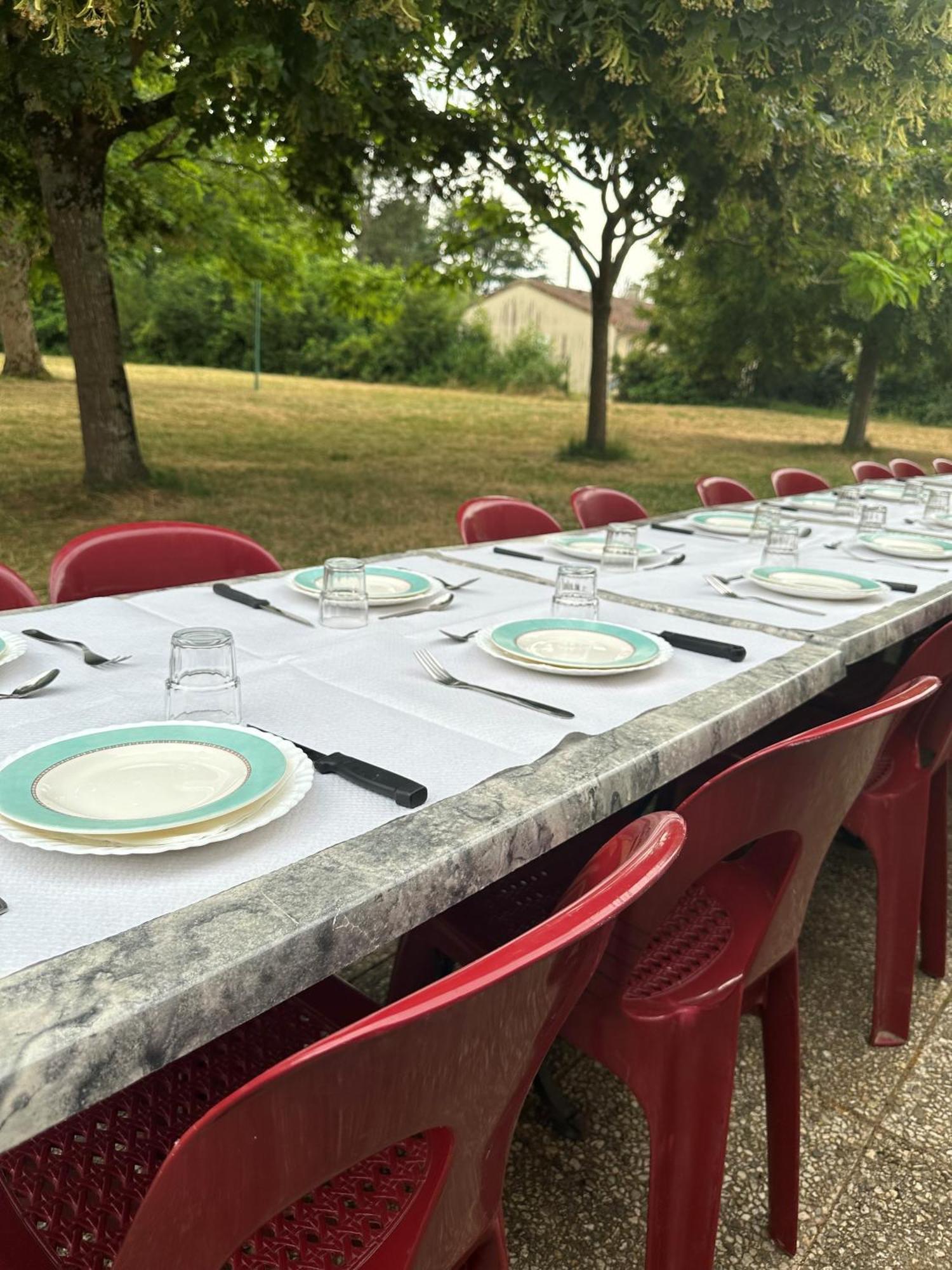Auberge De Jeunesse Hi Poitiers Esterno foto